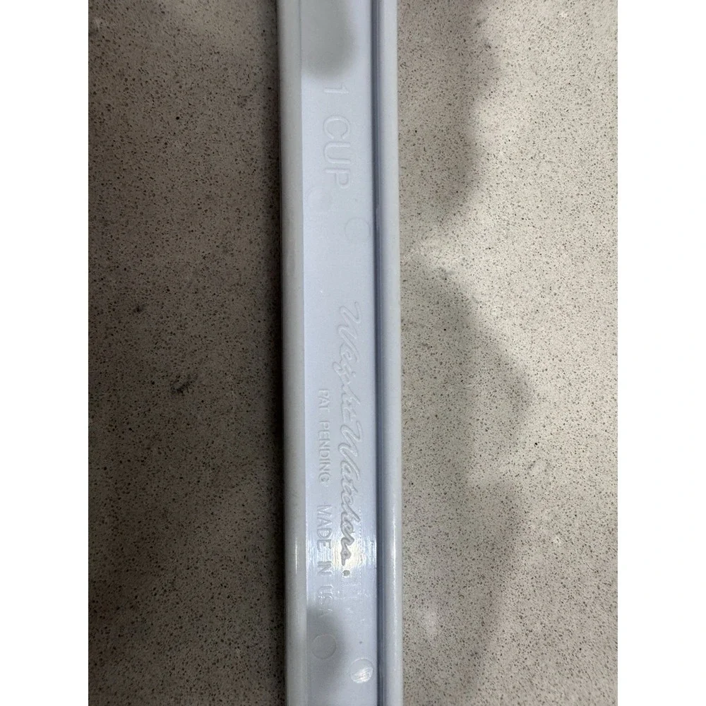 Weight Watchers 1 Cup White Plastic Measuring Scoop Oval Solid Single Item